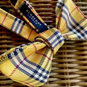 Burberry Bowtie | 100% Authentic | Silk | Self-tie/Adjustable